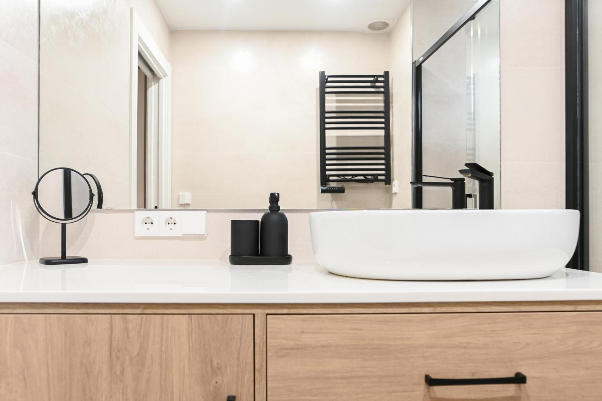 Alohamundi Plaza Nueva Ii Apartment Seville